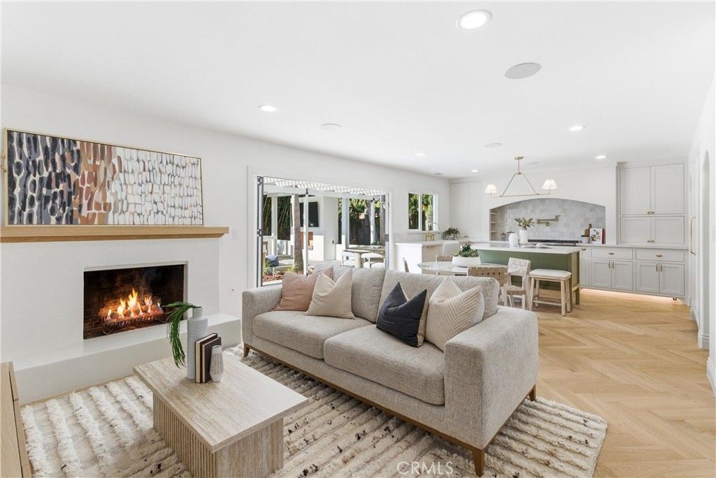 Image 3 of property listing at 1956 Flamingo Drive, Costa Mesa, CA 92626
