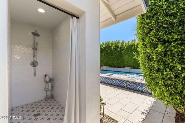 2752 E WILDHORSE Drive, Gilbert, AZ 85297