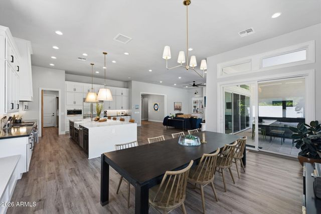 2752 E WILDHORSE Drive, Gilbert, AZ 85297