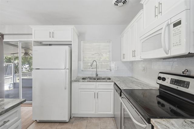 65 COMMUNITY DR, Debary, FL 32713