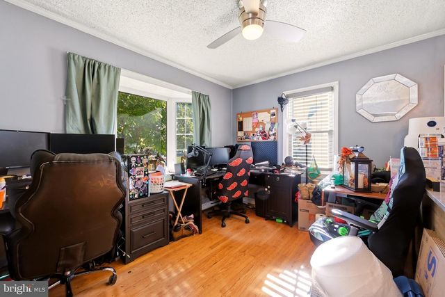 27 5TH AVE, Mount Ephraim, NJ 08059