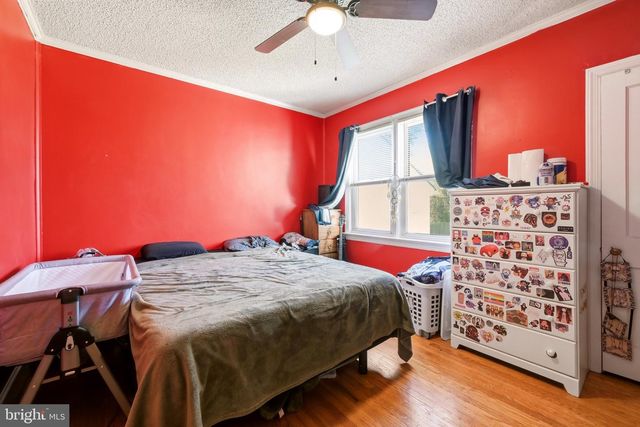 27 5TH AVE, Mount Ephraim, NJ 08059