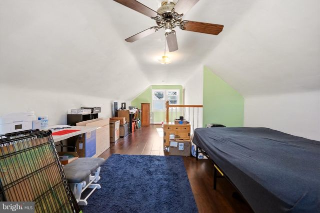 27 5TH AVE, Mount Ephraim, NJ 08059