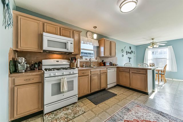 1116 Lake Shore Drive, Pearland, TX 77581