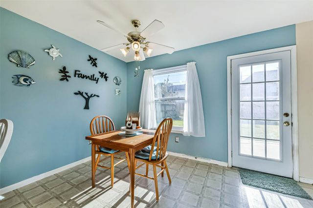 1116 Lake Shore Drive, Pearland, TX 77581