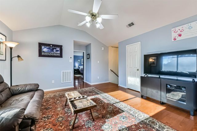 1116 Lake Shore Drive, Pearland, TX 77581