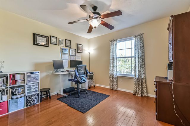 1116 Lake Shore Drive, Pearland, TX 77581