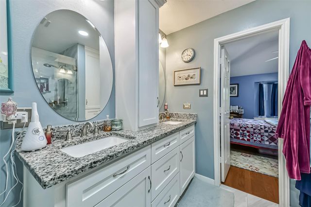 1116 Lake Shore Drive, Pearland, TX 77581