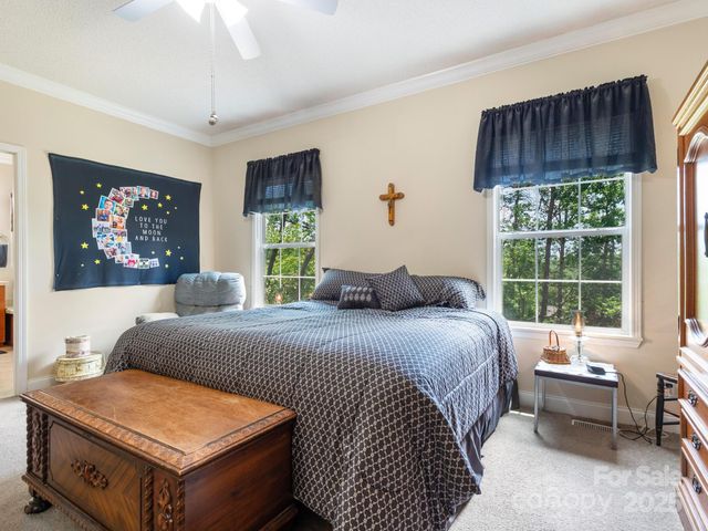 66 Condor Court, Hendersonville, NC 28792