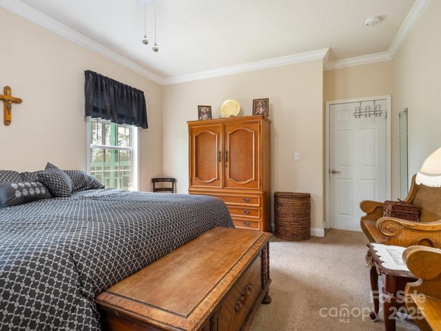 66 Condor Court, Hendersonville, NC 28792
