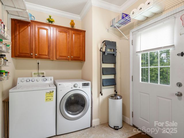 66 Condor Court, Hendersonville, NC 28792