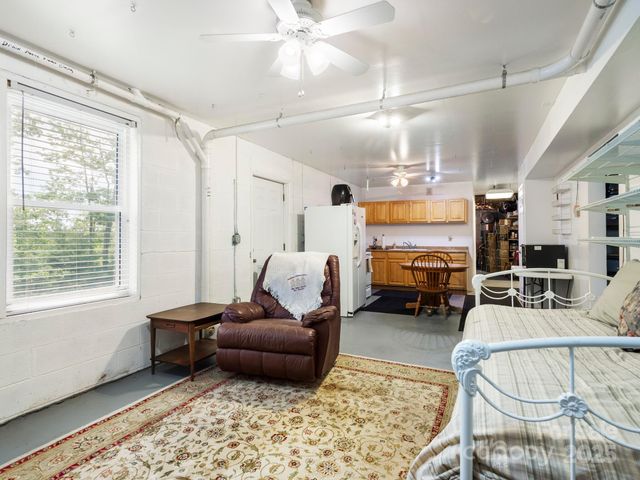66 Condor Court, Hendersonville, NC 28792