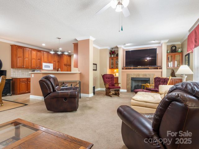 66 Condor Court, Hendersonville, NC 28792