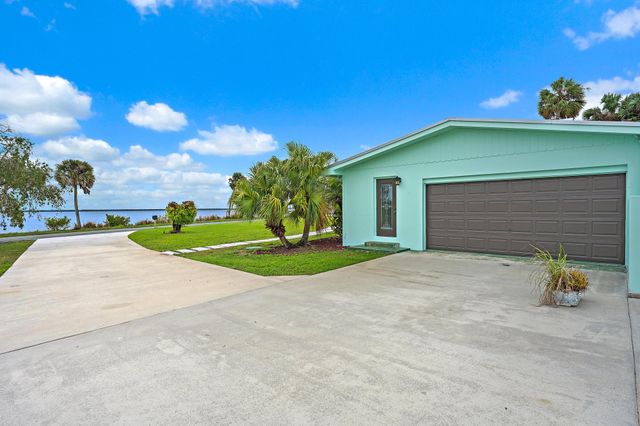 6205 S Indian River Drive, Fort Pierce, FL 34982