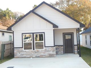 16963 W Juneau, Montgomery, TX 77316