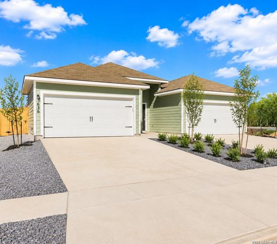 636 Heathers Way, Seguin, TX 78155