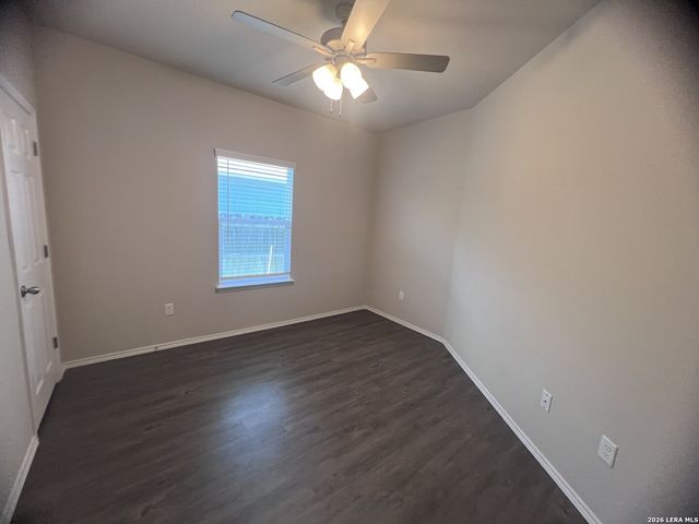 636 Heathers Way, Seguin, TX 78155