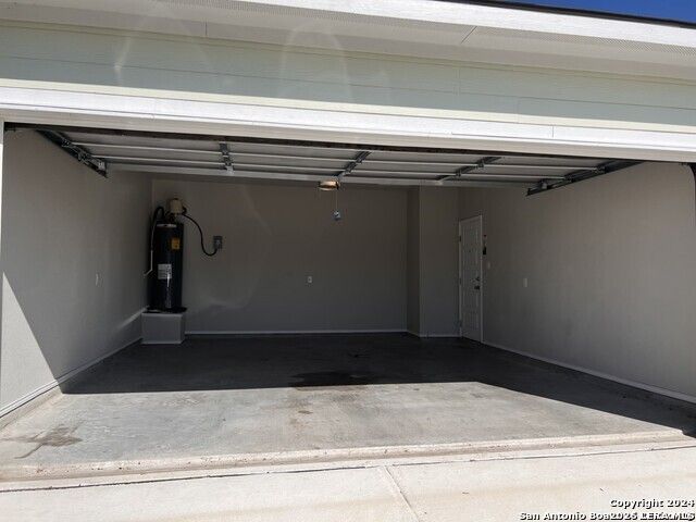 636 Heathers Way, Seguin, TX 78155