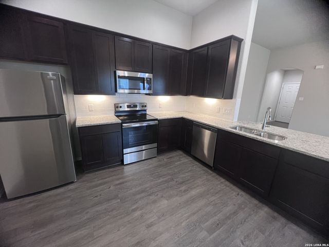 636 Heathers Way, Seguin, TX 78155