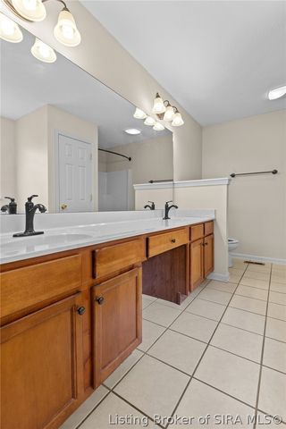 4220 Silver Glade Trail, Sellersburg, IN 47172