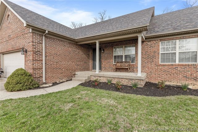 4220 Silver Glade Trail, Sellersburg, IN 47172