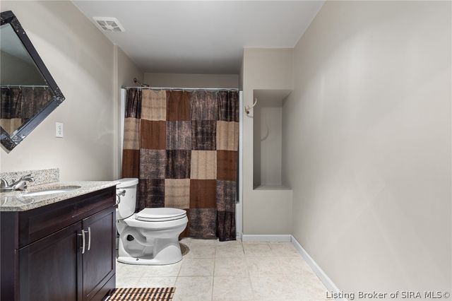 4220 Silver Glade Trail, Sellersburg, IN 47172