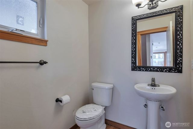 2221 E Spruce Street, Seattle, WA 98122