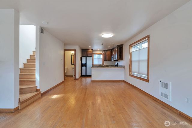 2221 E Spruce Street, Seattle, WA 98122