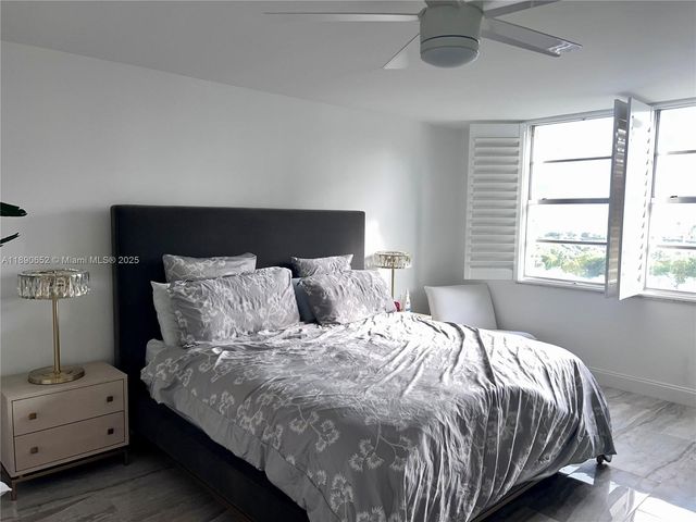 2851 NE 183rd St 1017E, Aventura, FL 33160