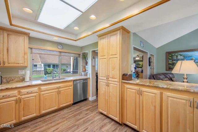 42112 Village 42, Camarillo, CA 93012