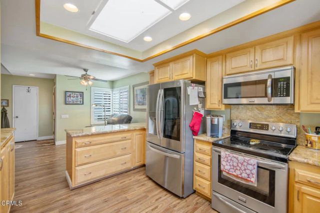 42112 Village 42, Camarillo, CA 93012