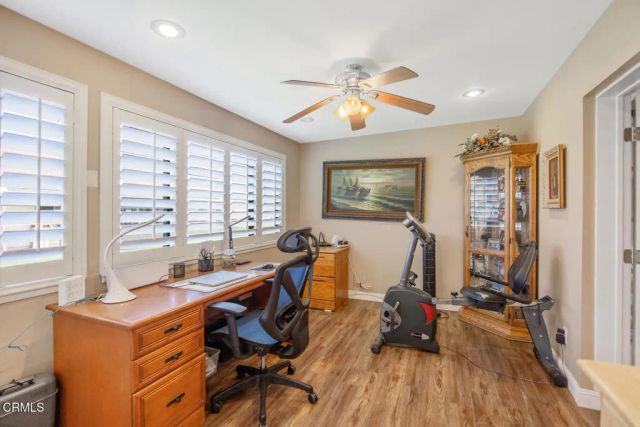 42112 Village 42, Camarillo, CA 93012