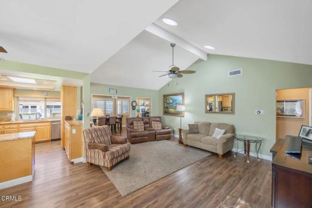 42112 Village 42, Camarillo, CA 93012