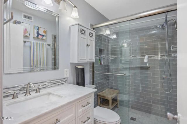 42112 Village 42, Camarillo, CA 93012