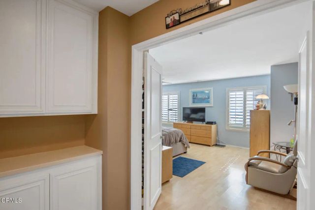 42112 Village 42, Camarillo, CA 93012