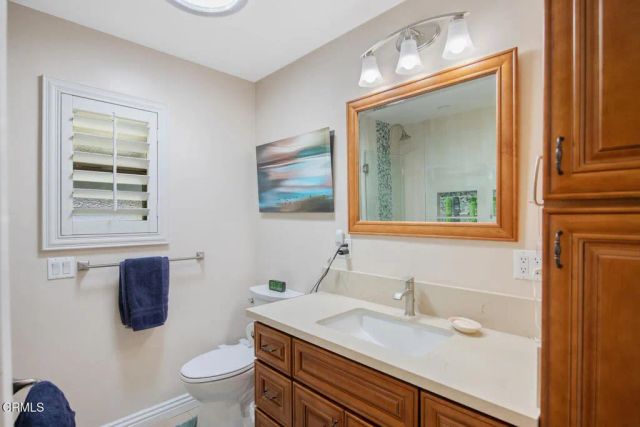 42112 Village 42, Camarillo, CA 93012