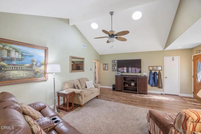 42112 Village 42, Camarillo, CA 93012