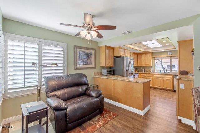 42112 Village 42, Camarillo, CA 93012