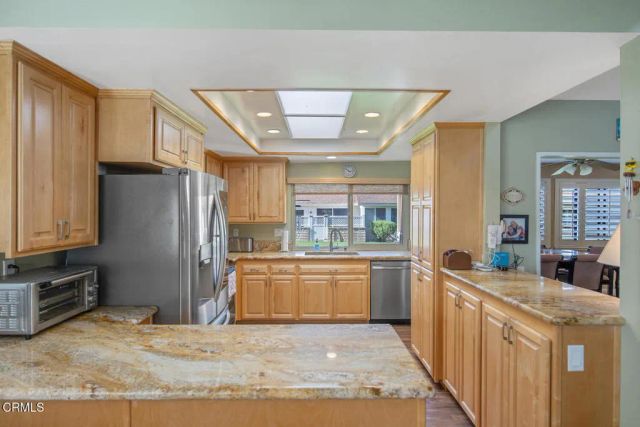 42112 Village 42, Camarillo, CA 93012