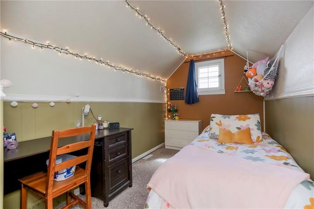 1804 W Liberty Drive, Liberty, MO 64068