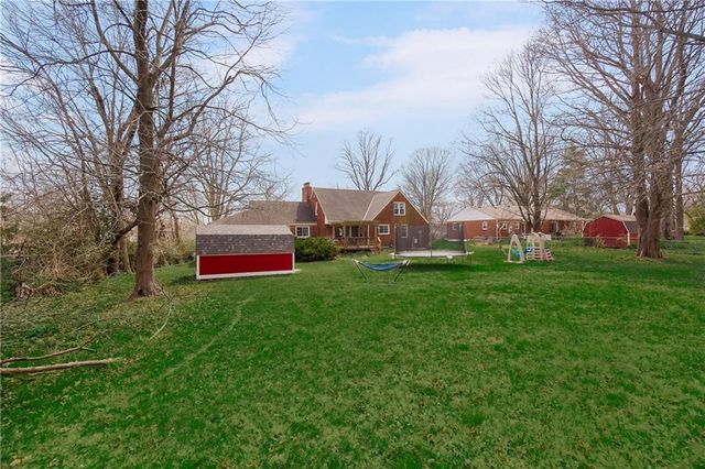 1804 W Liberty Drive, Liberty, MO 64068