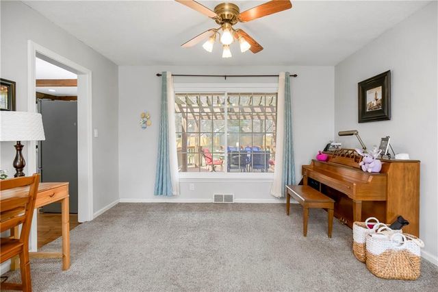 1804 W Liberty Drive, Liberty, MO 64068