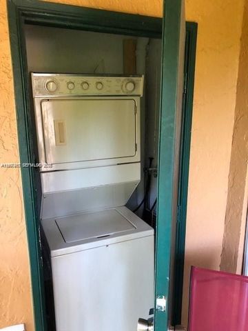 10733 Cleary Blvd 304, Plantation, FL 33324