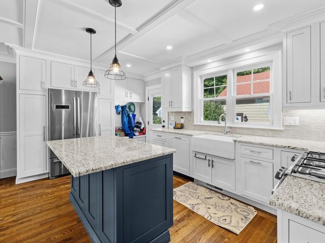 732 W Roxbury Pkwy, Boston, MA 02131