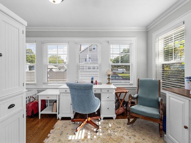 732 W Roxbury Pkwy, Boston, MA 02131
