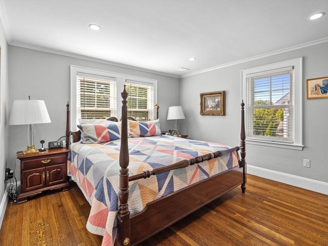 732 W Roxbury Pkwy, Boston, MA 02131