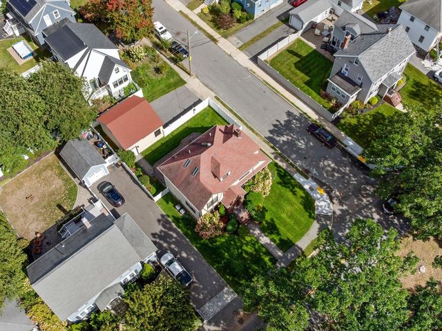732 W Roxbury Pkwy, Boston, MA 02131