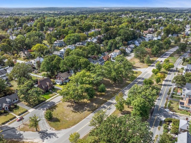 732 W Roxbury Pkwy, Boston, MA 02131