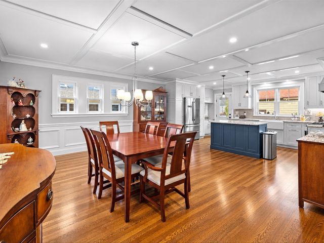 732 W Roxbury Pkwy, Boston, MA 02131