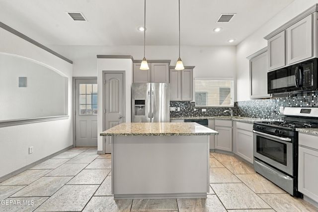 13474 BRADFORD Street, Horizon City, TX 79928